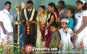 Bibin Sojin Mulloor Vellilappilly Jisha Keerampanal Kulamavu Reception Snap